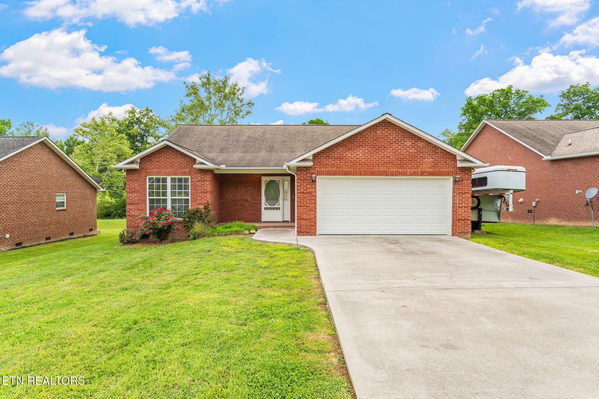 Property Photo: 326 Joshua Landing Court TN 37865