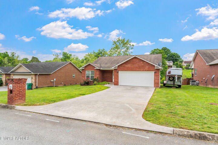 Property Photo: 326 Joshua Landing Court TN 37865