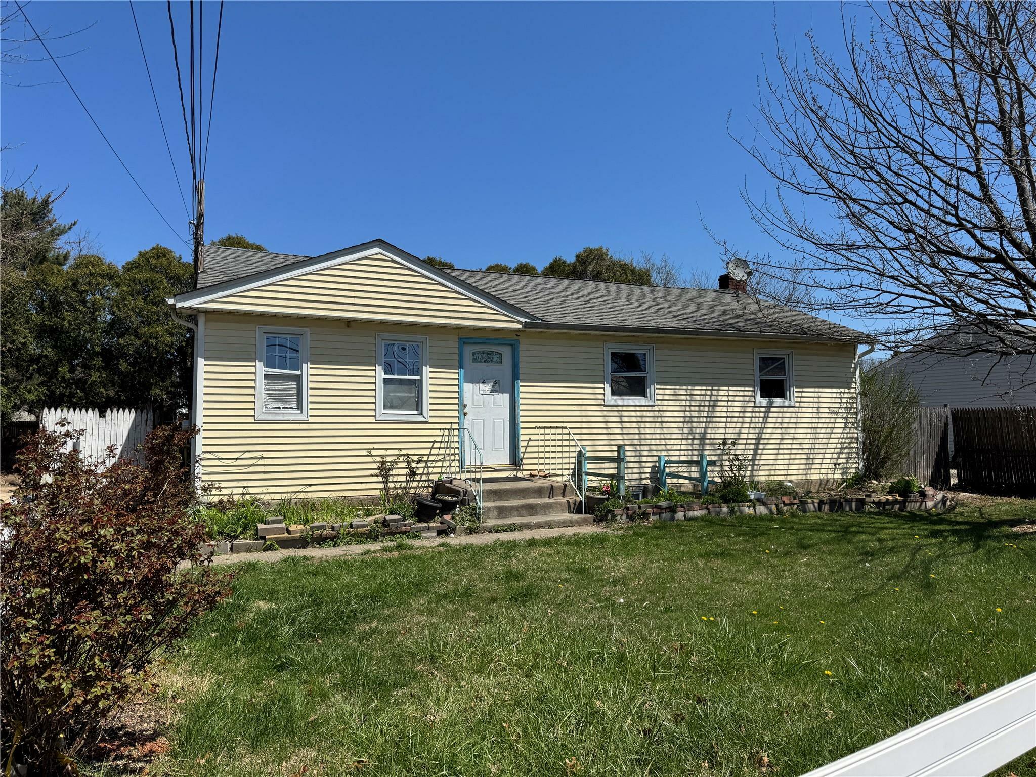 Property Photo:  25 Candlewood Road  NY 11706 