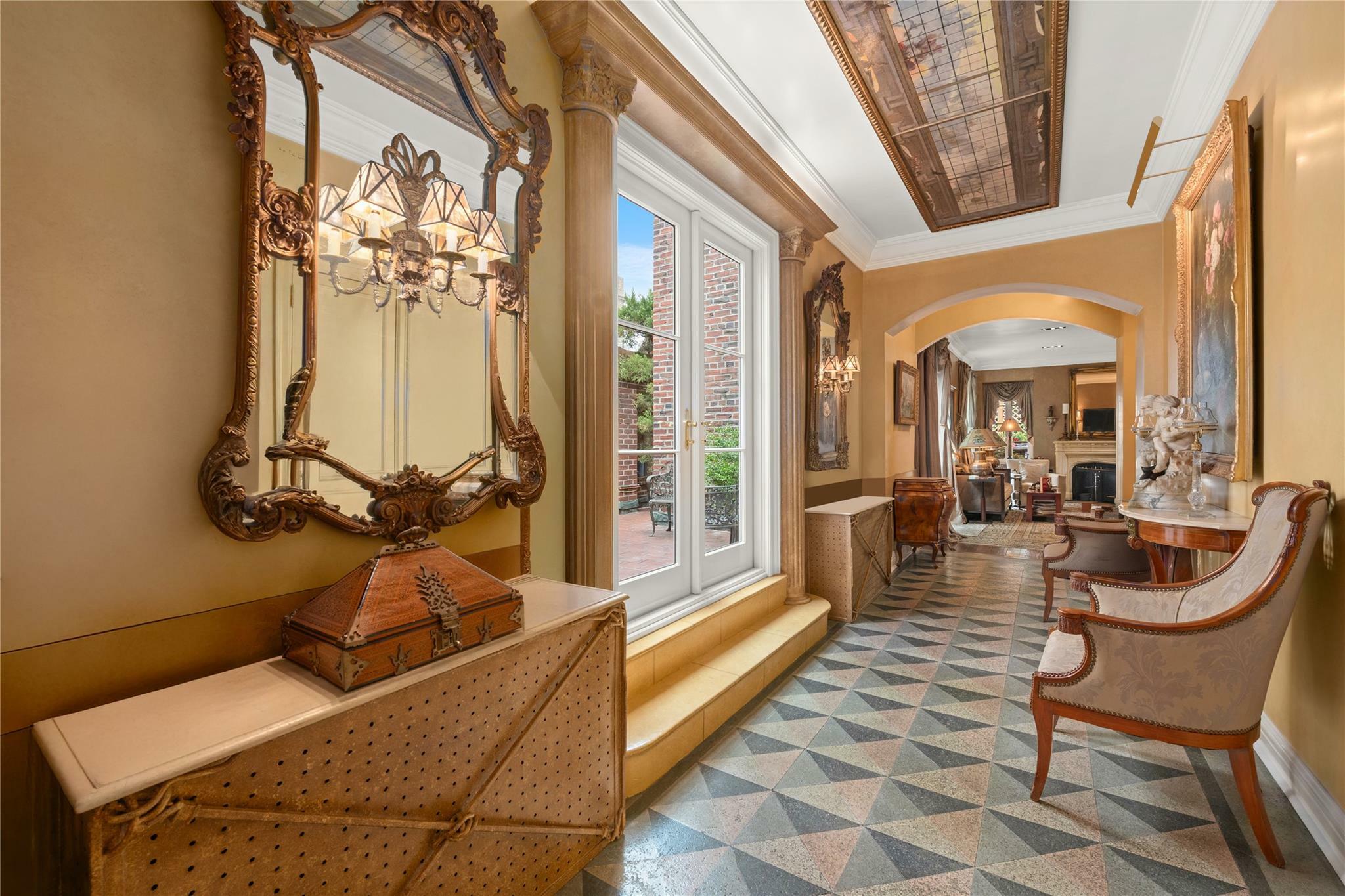 Property Photo: 444 E 52 Street Phn NY 10022