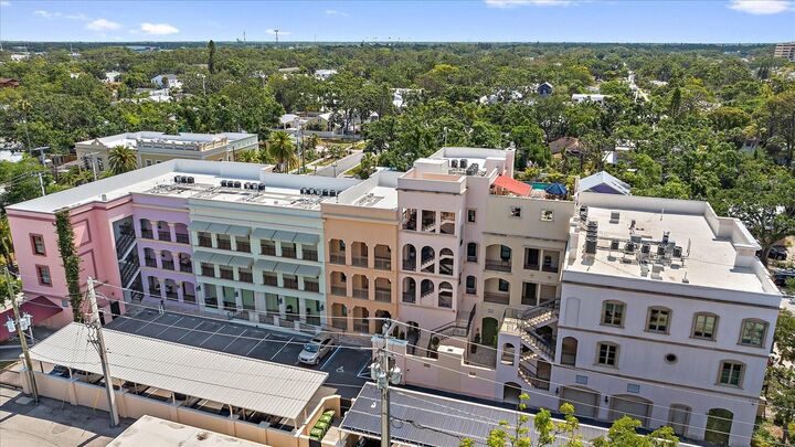 Property Photo:  555 N Orange Avenue 307  FL 34236