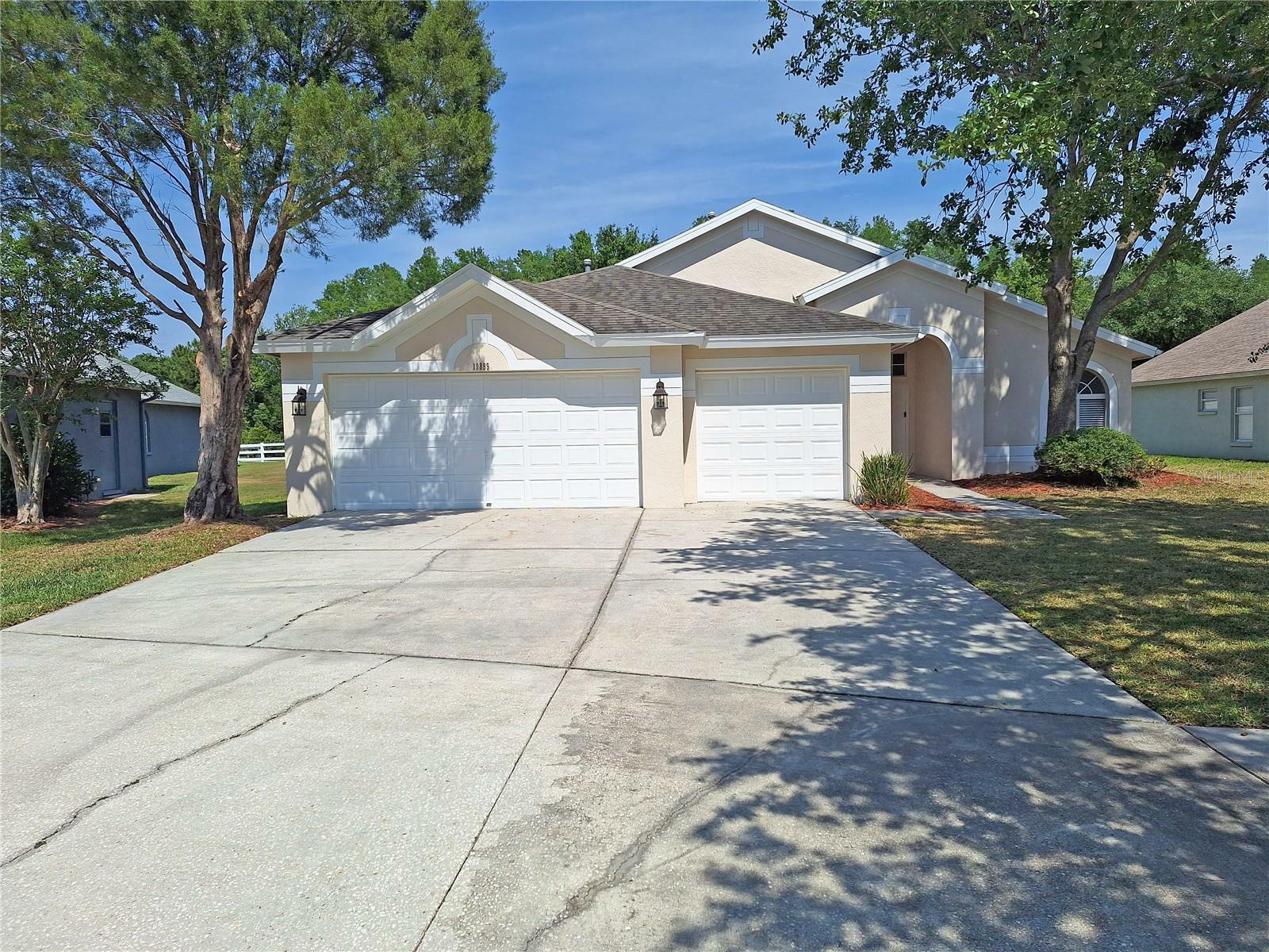 Property Photo: 19855 Ellendale Drive FL 34638