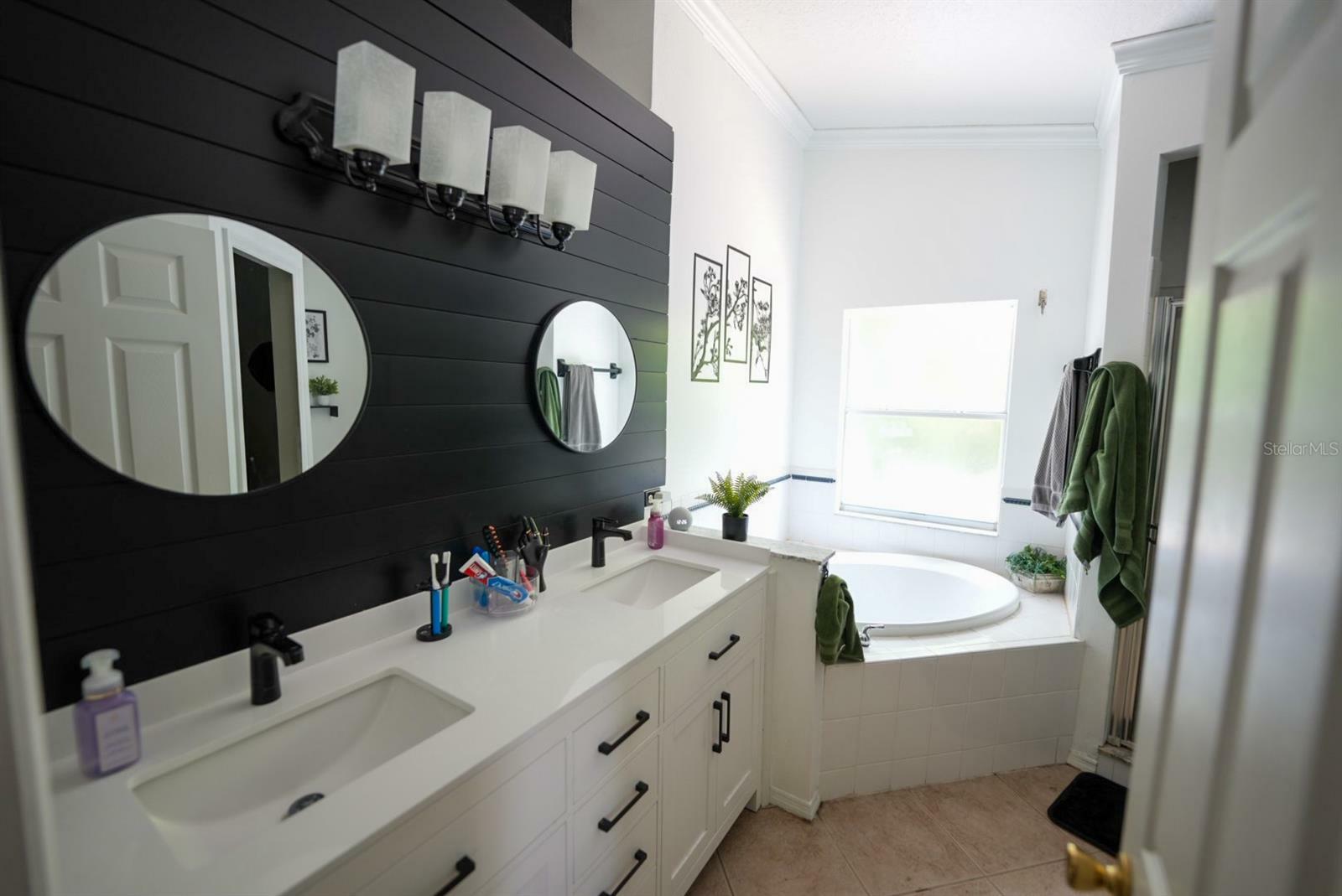 Property Photo: 10255 Cody Lane FL 32825