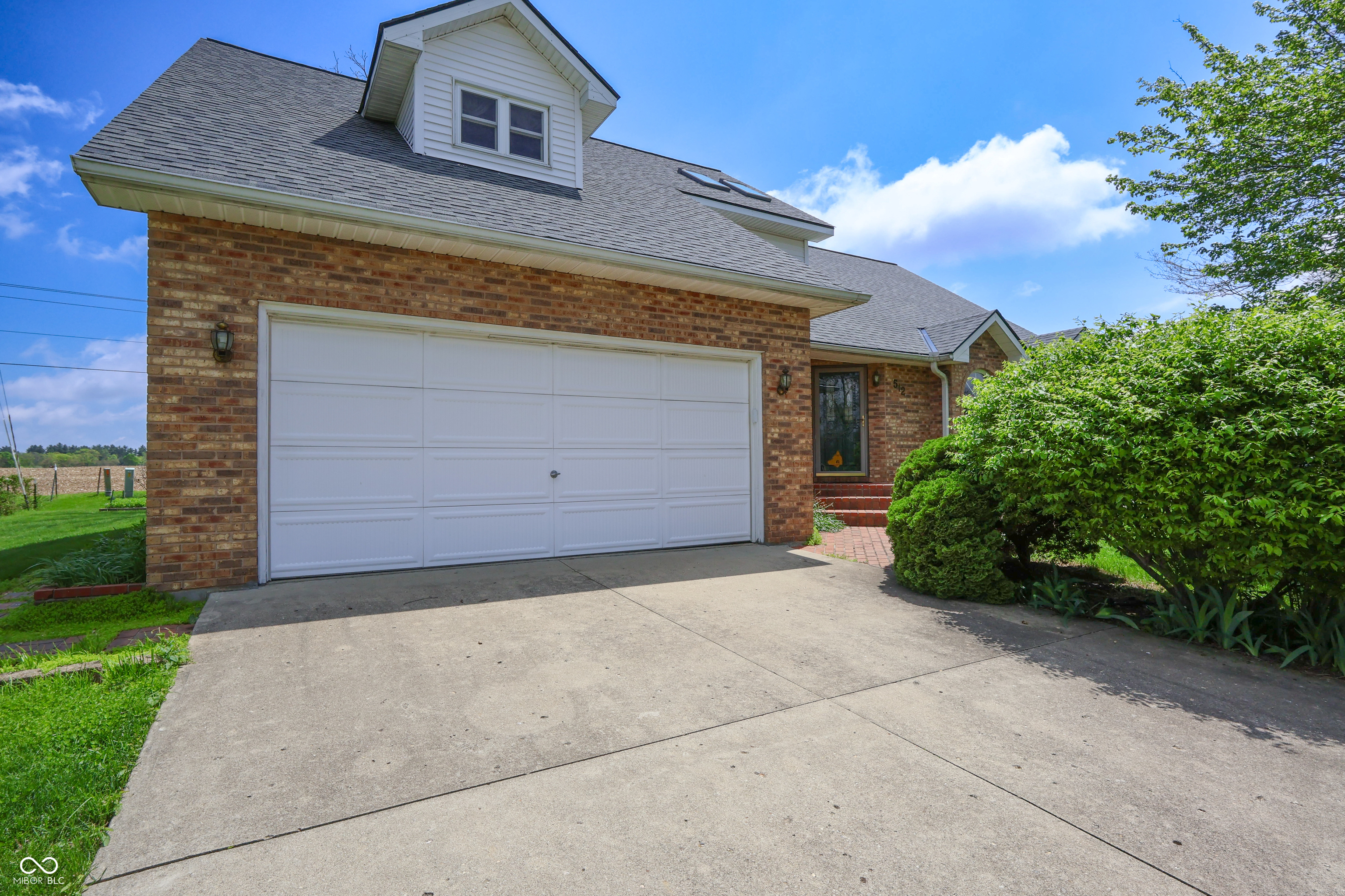 Property Photo: 512 S Tara Road IN 47240