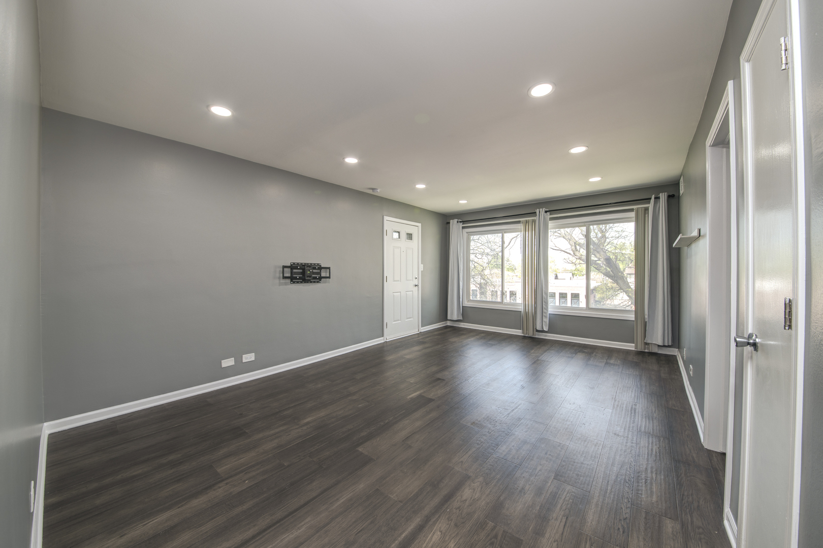 Property Photo: 4911 N Harlem Avenue 3 IL 60656
