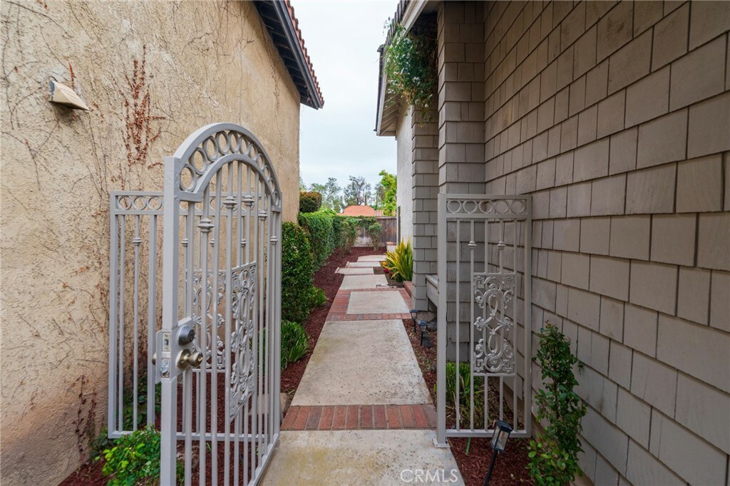 Property Photo: 27 Lucero E CA 92620
