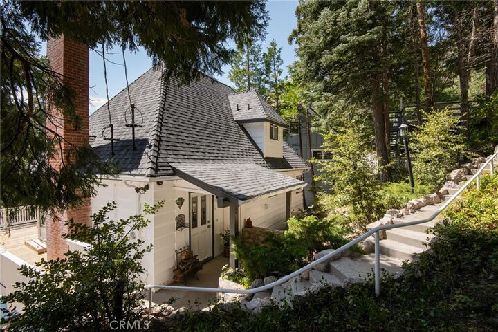 28956 Palisades Drive  Lake Arrowhead CA 92352 photo