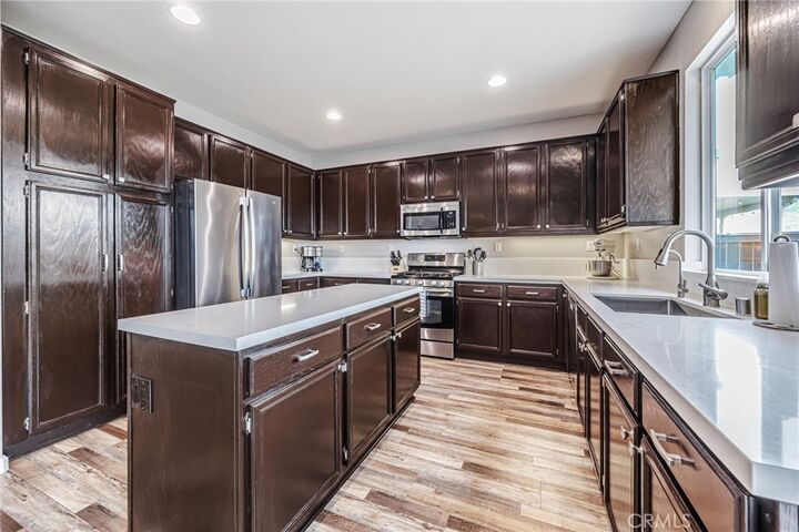 Property Photo:  28169 Arborglenn Drive  CA 92555 