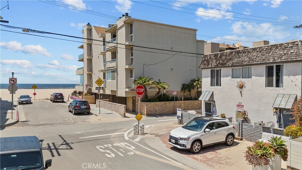 Property Photo:  13 Lighthouse Street 13 &Amp 15  CA 90292 