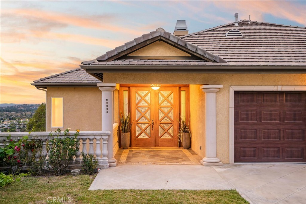 Property Photo: 12336 Circula Panorama CA 92705