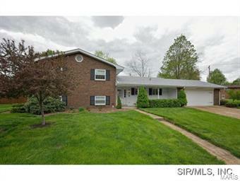 Property Photo: 105 E Wesley Drive E IL 62269