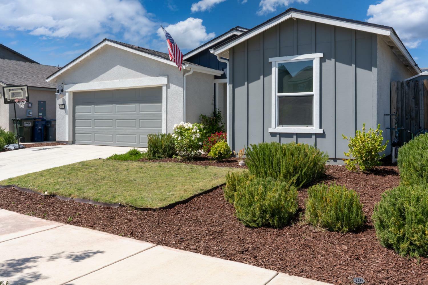 Property Photo:  627 Suzanne Drive  CA 95348 