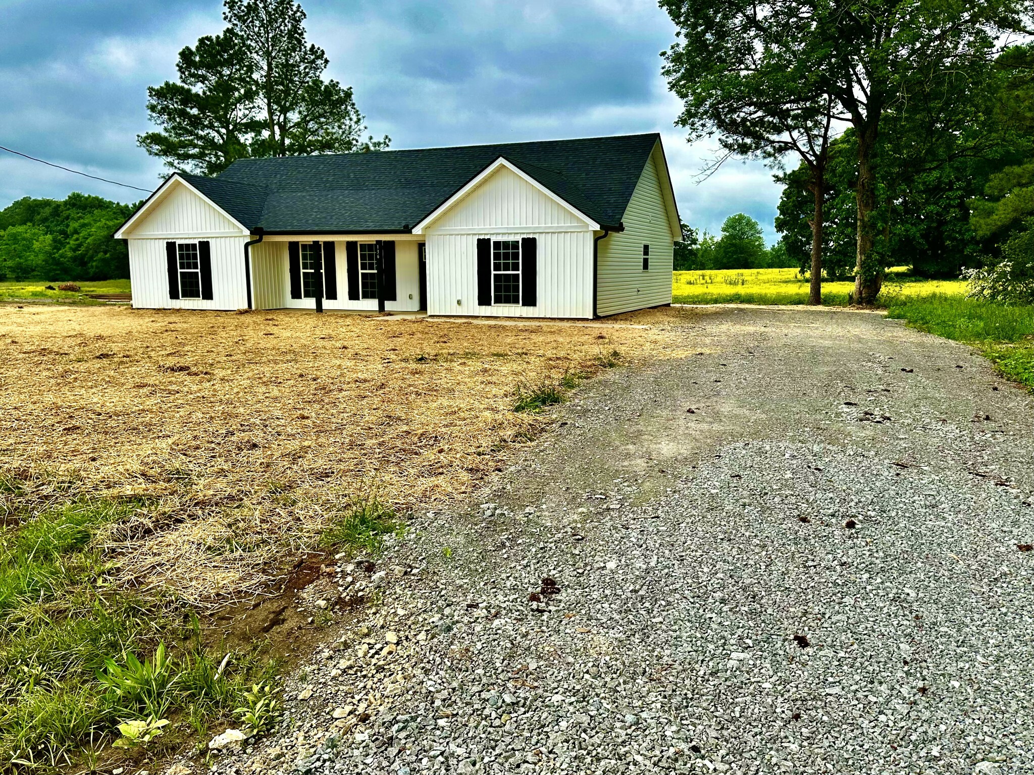 Property Photo: 136 Whitaker Rd TN 37160