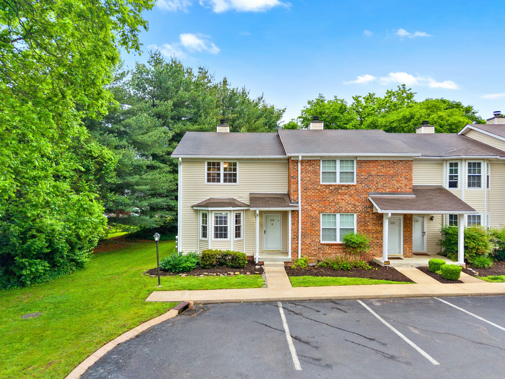 Property Photo: 234 Timberway Dr TN 37214