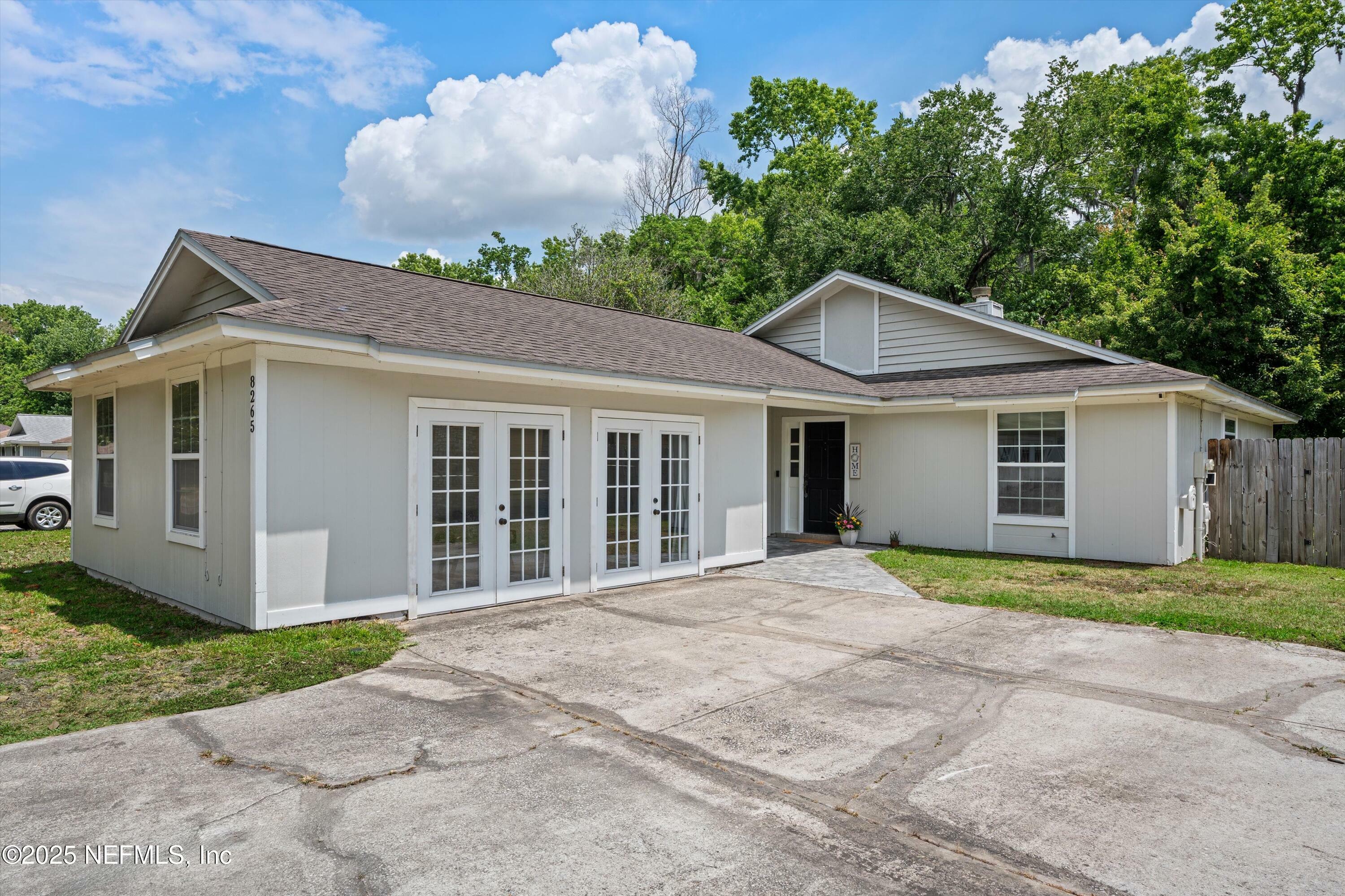 8265 Lake Woodbourne Drive E  Jacksonville FL 32217 photo
