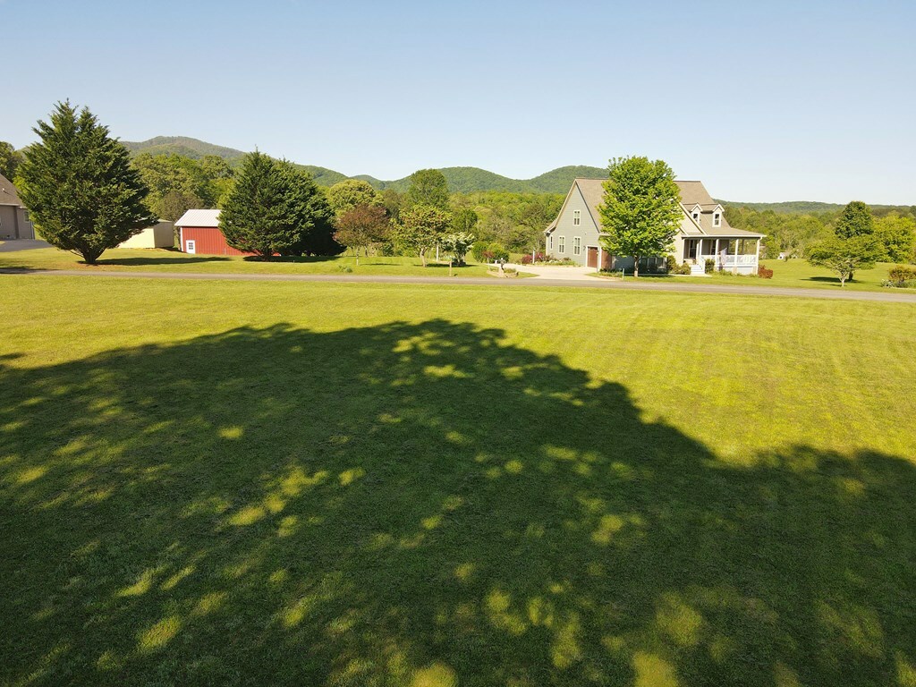 Property Photo: Lot 36 The Smithfields GA 30582