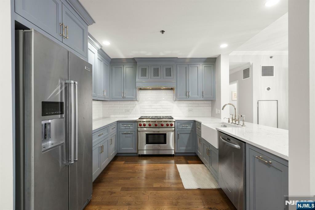 Property Photo: 1125 Maxwell Lane 908 NJ 07030