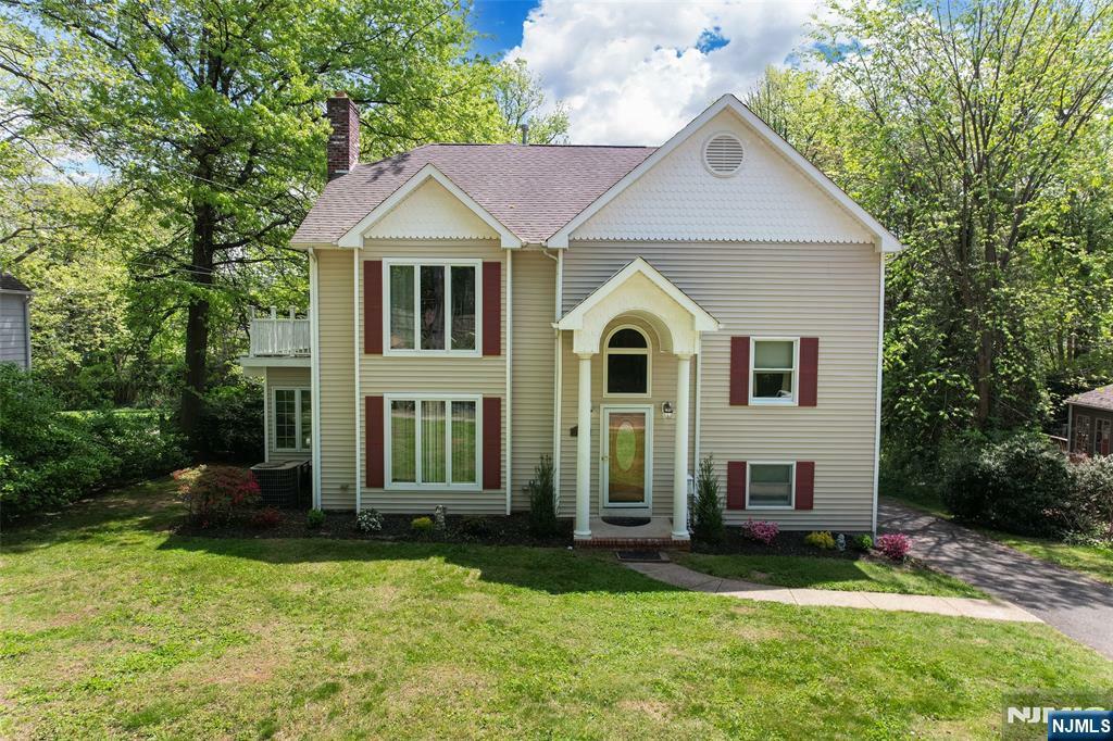 820 E Broad Street  Westfield NJ 07090 photo