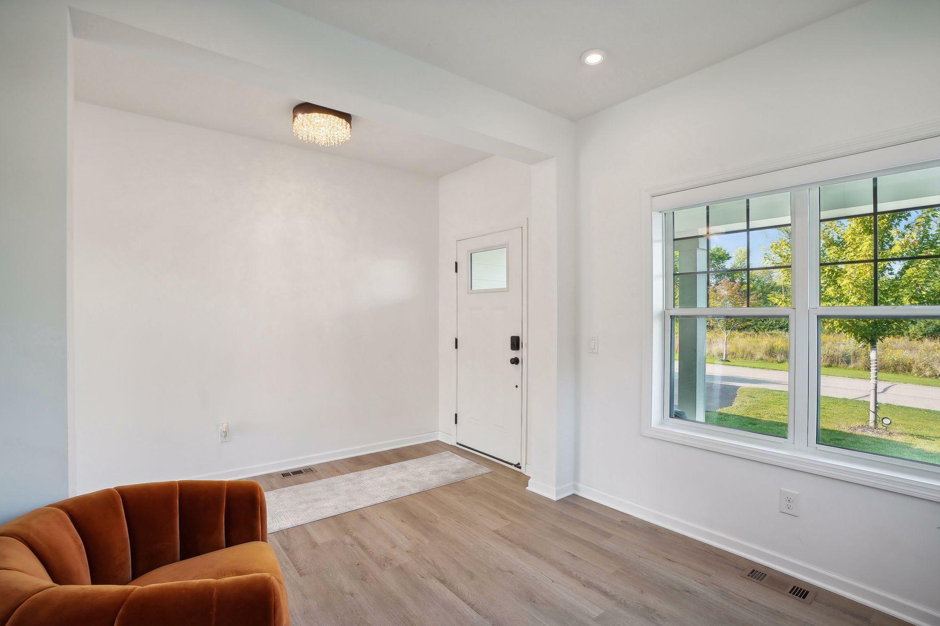Property Photo: 4316 Woodland Cove Parkway MN 55331