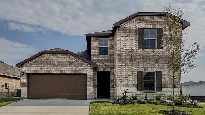 Property Photo: 4121 Twisted Creek Drive TX 76036