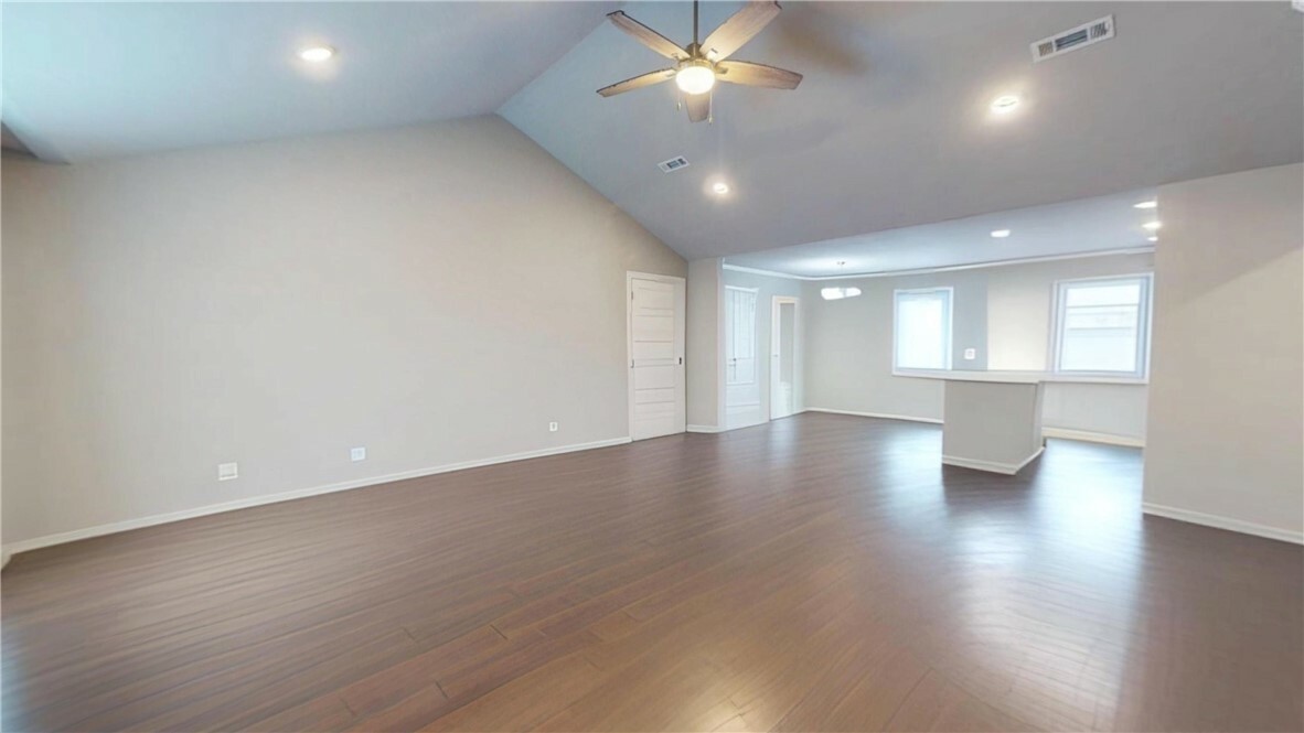 Property Photo:  809 NW 64th Avenue  AR 72713 