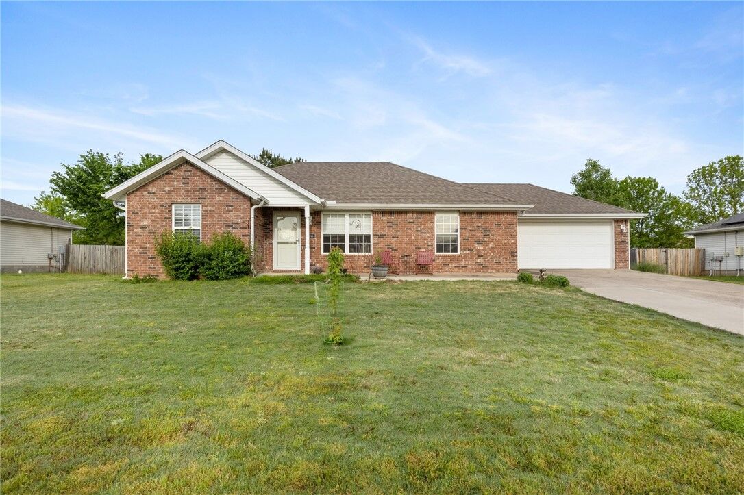 Property Photo:  1293 Middlefork Road  AR 72727 