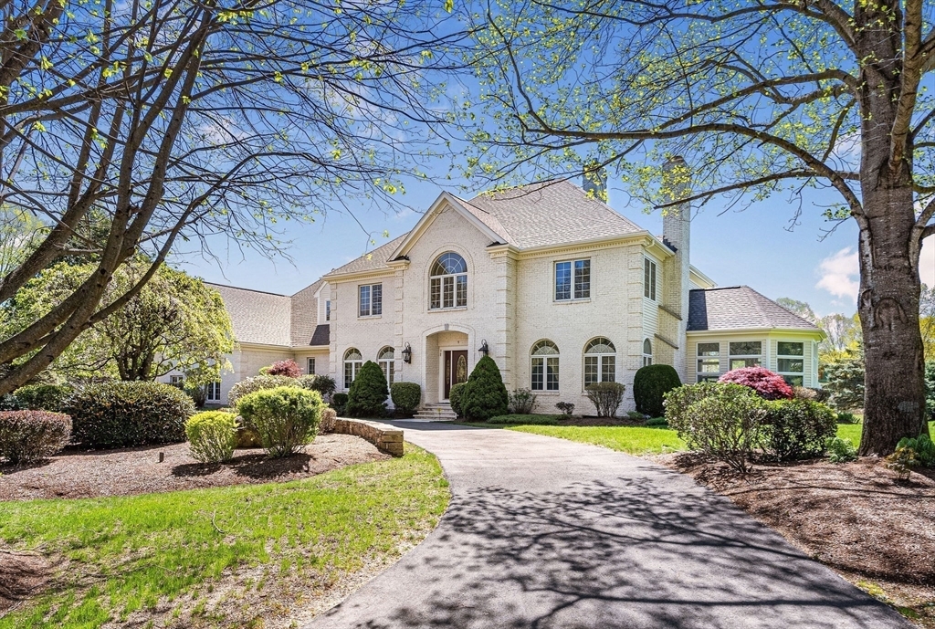 Property Photo: 9 Still Meadow Way MA 01702