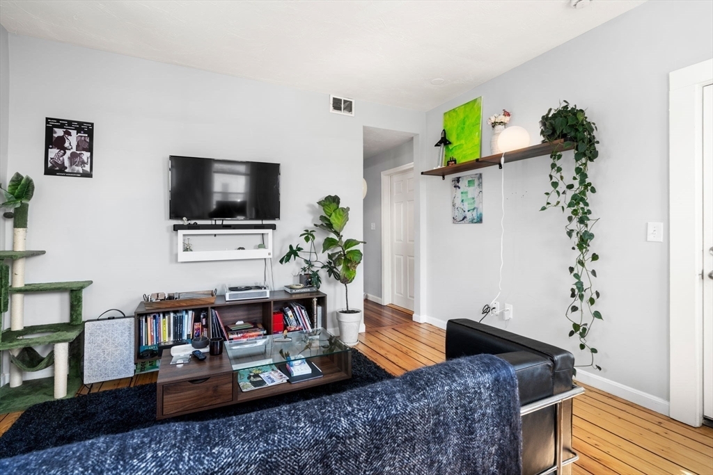 Property Photo:  170 Allston St 2  RI 02908 