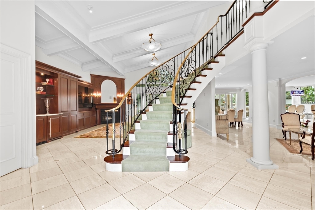 Property Photo: 25 Laurus Ln MA 02459