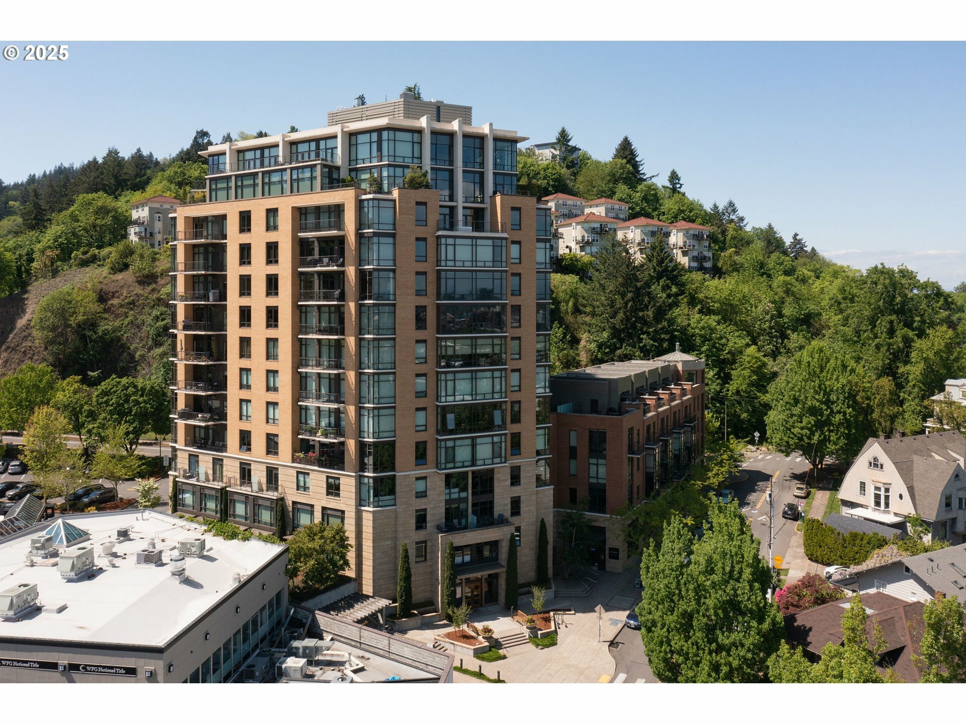 Property Photo: 2351 NW Westover Rd 602 OR 97210