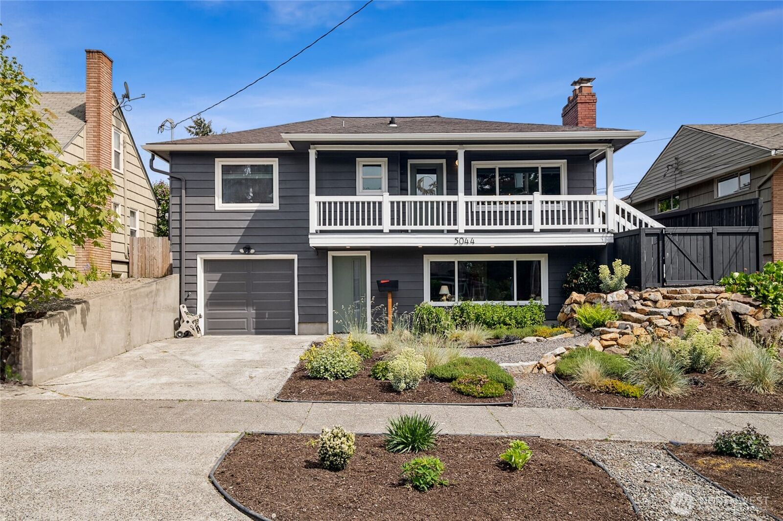 Property Photo:  5044  44th Avenue S  WA 98118 