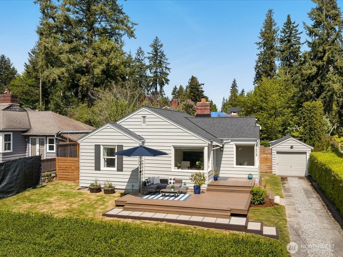 Property Photo: 4508 NE 107th Street WA 98125