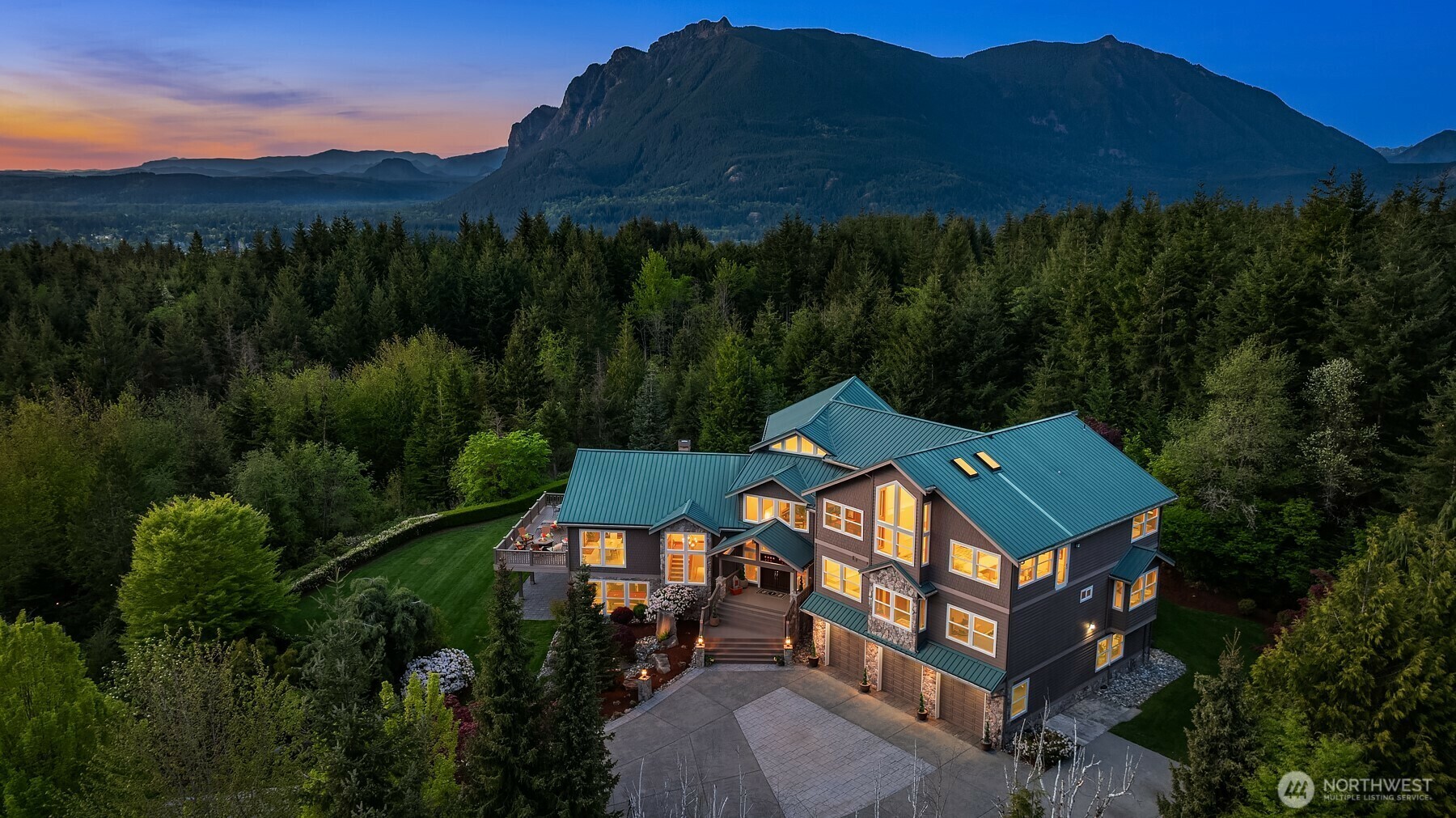 Property Photo: 15803 Uplands Way SE WA 98045