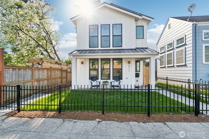 5111  6th Avenue NW  Seattle WA 98107 photo