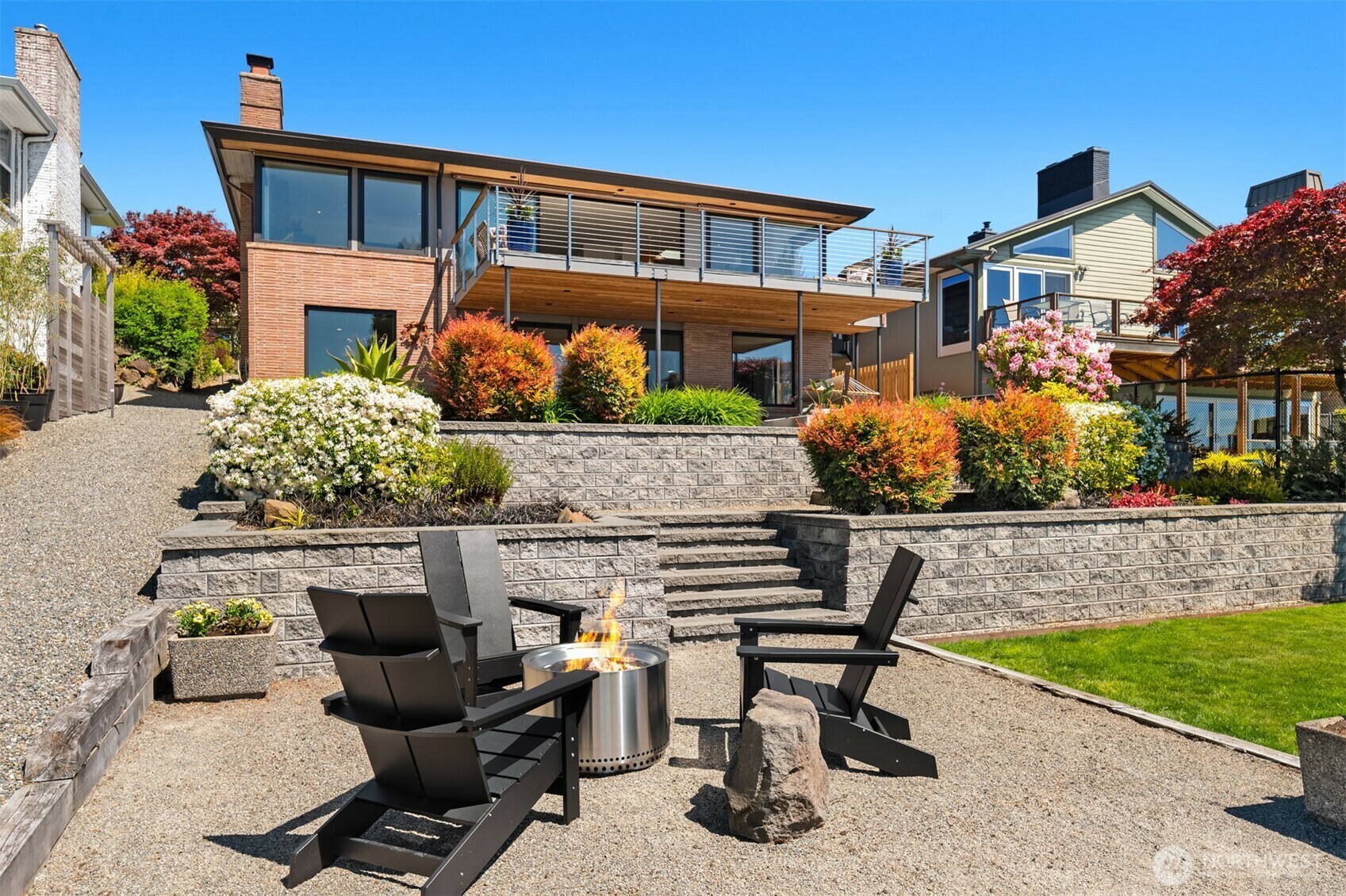 Property Photo:  10825  44th Avenue SW  WA 98146 