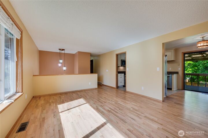 Property Photo: 14144 83rd Place NE WA 98034