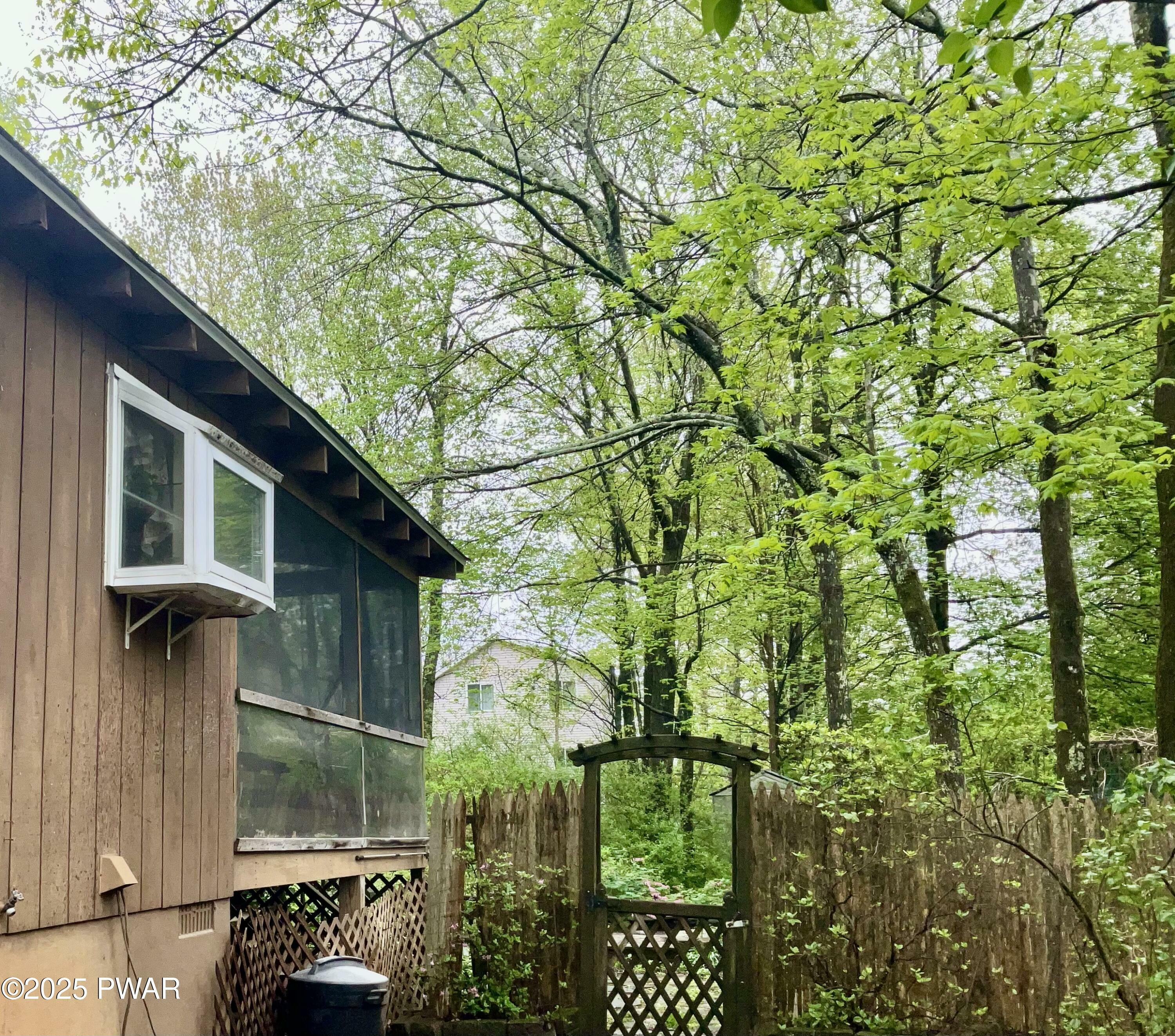 Property Photo: 124 Roundhill Road PA 18328