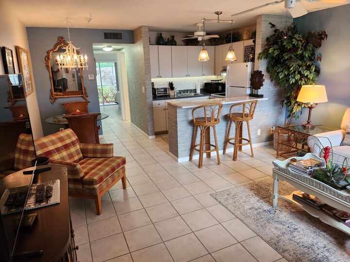 Property Photo:  3120 Cynthia Lane 110  FL 33461 