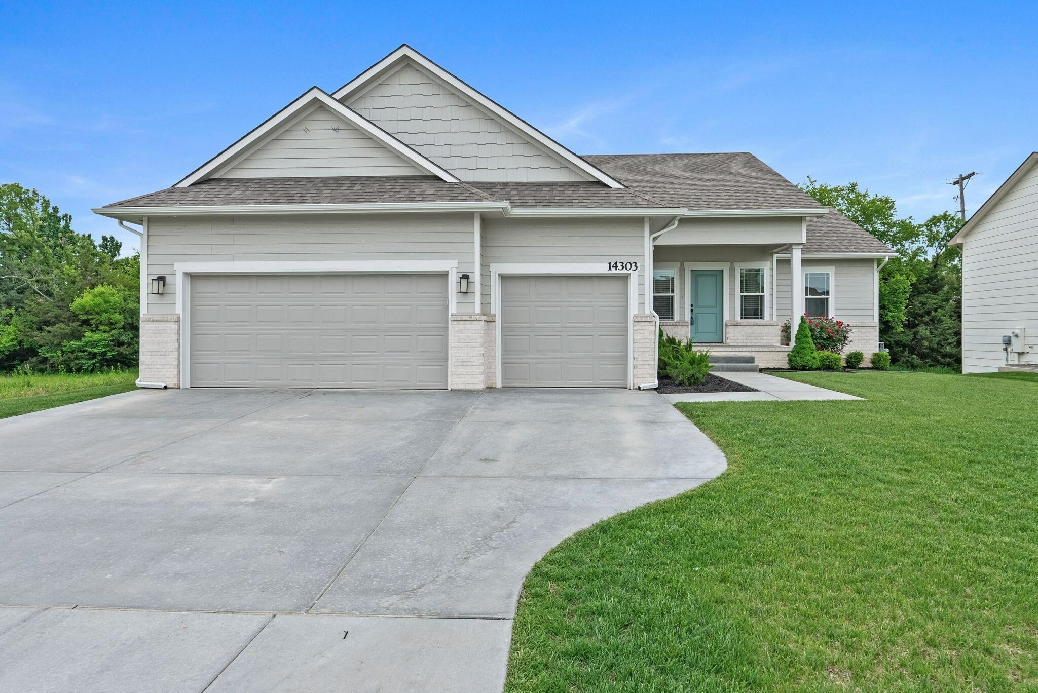Property Photo: 14303 E Laguna Court KS 67230
