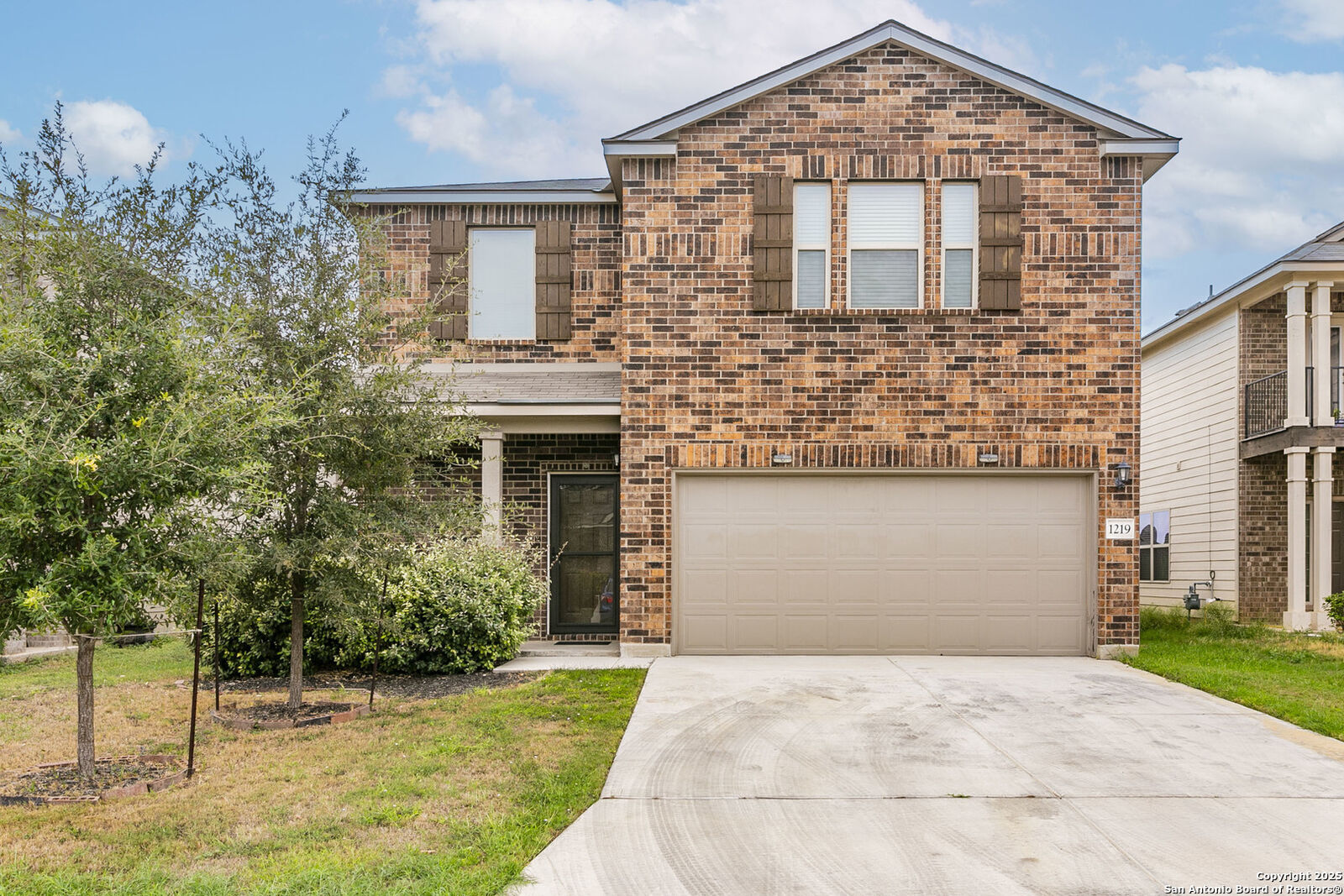 Property Photo:  1219 Begonia  TX 78245 