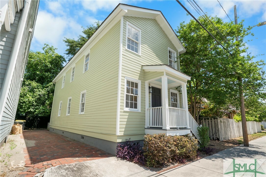 Property Photo: 524 Nicoll Street GA 31401