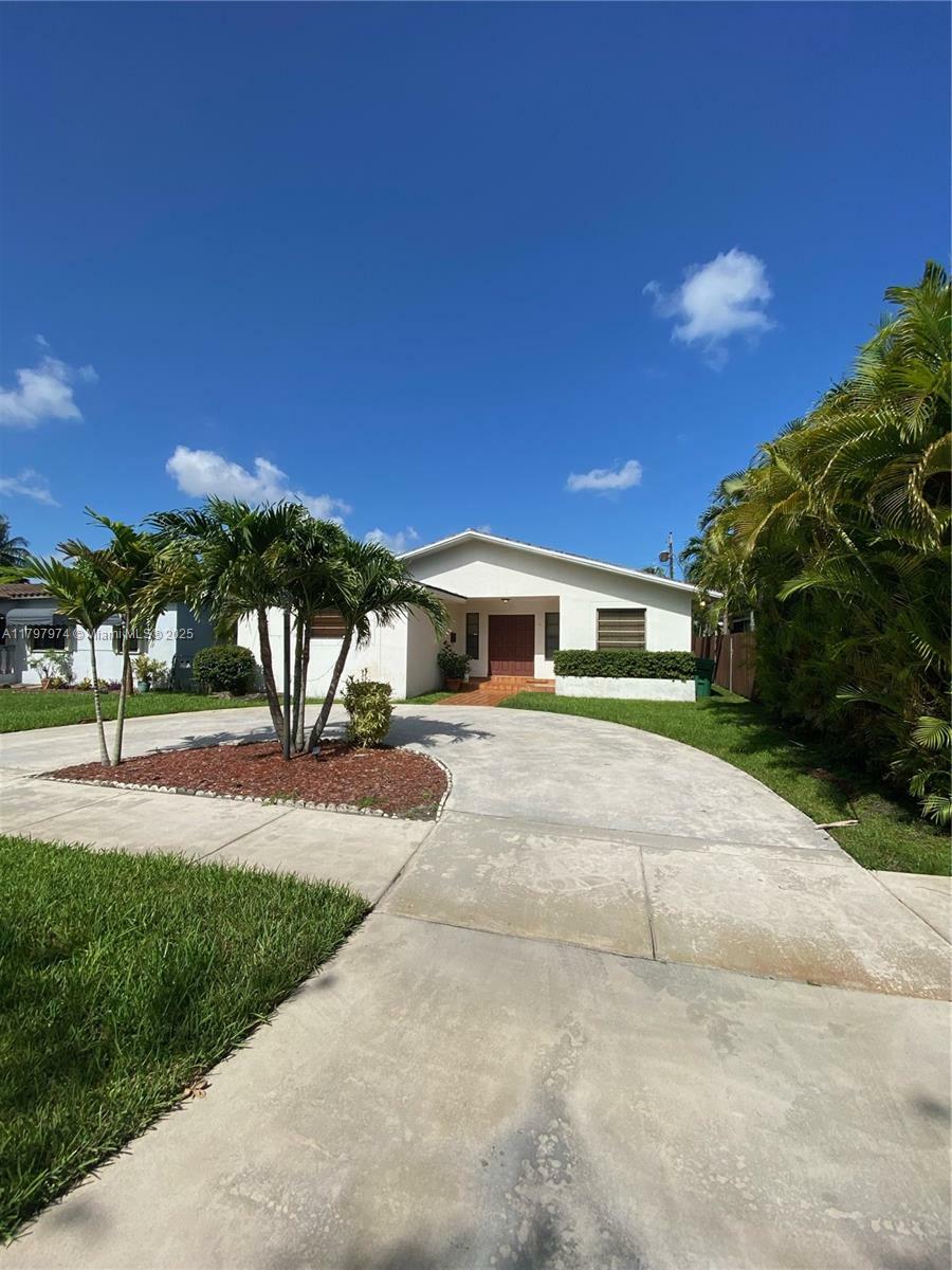 Property Photo: 3715 SW 60th Pl FL 33155