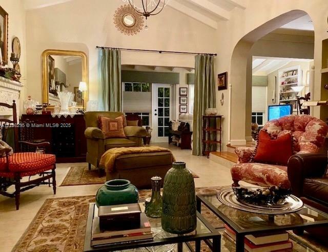 Property Photo: 410 Navarre Ave FL 33134