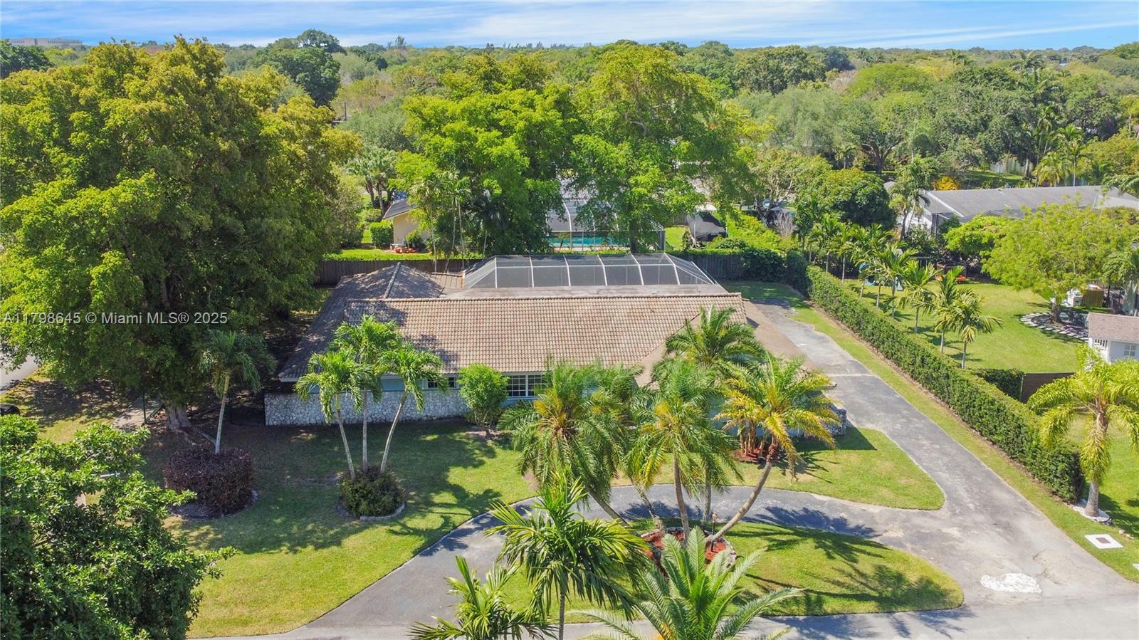 Property Photo: 7700 SW 168th Ter FL 33157