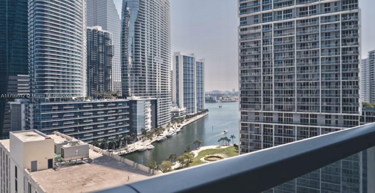 500 Brickell Ave 1907  Miami FL 33131 photo