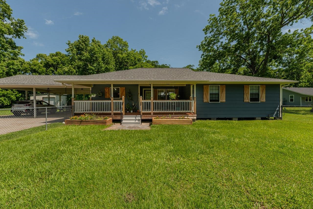 129 Cr 2063  Hull TX 77564 photo