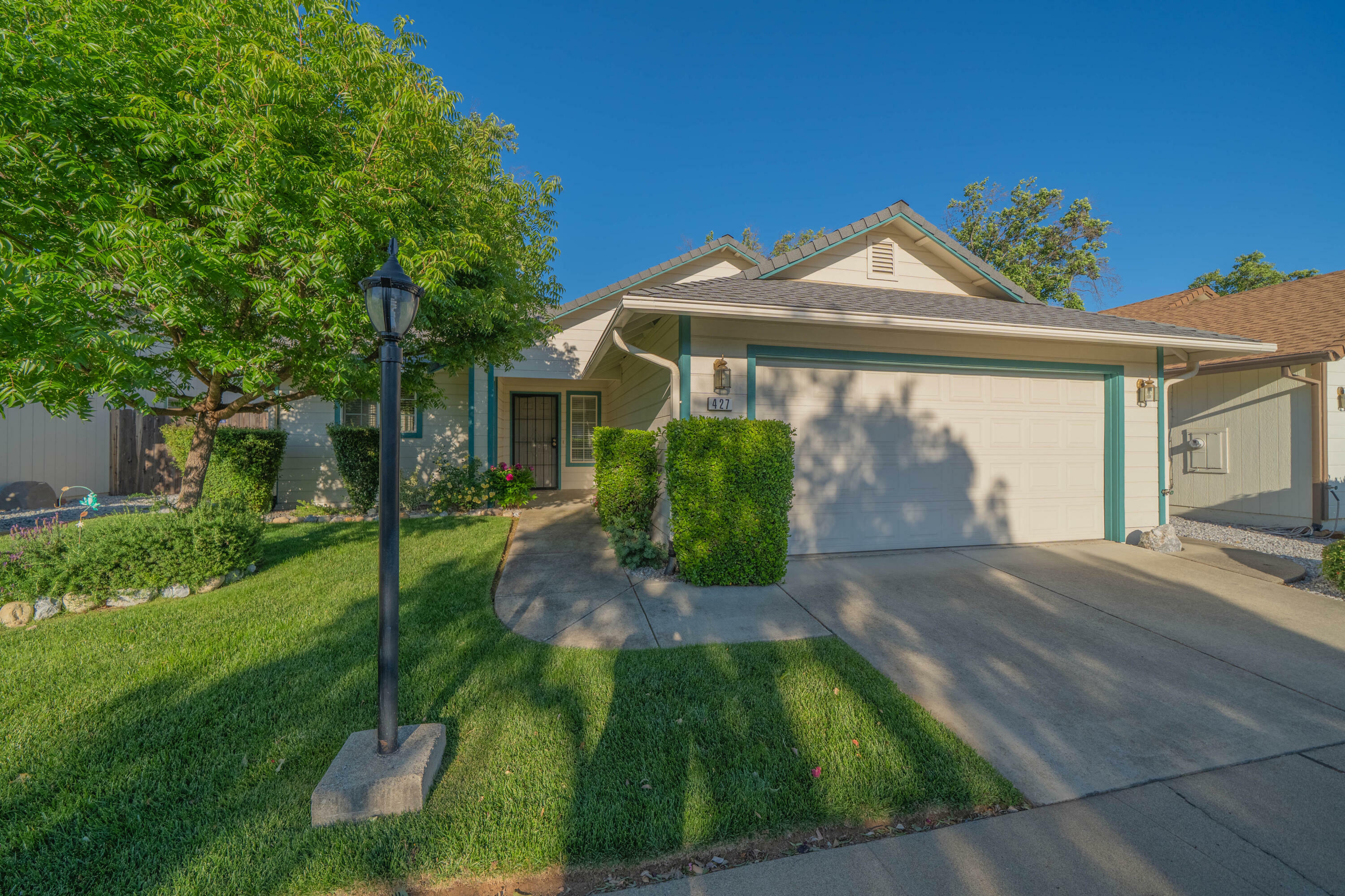 Property Photo: 427 Yolla Bolly Trail CA 96003