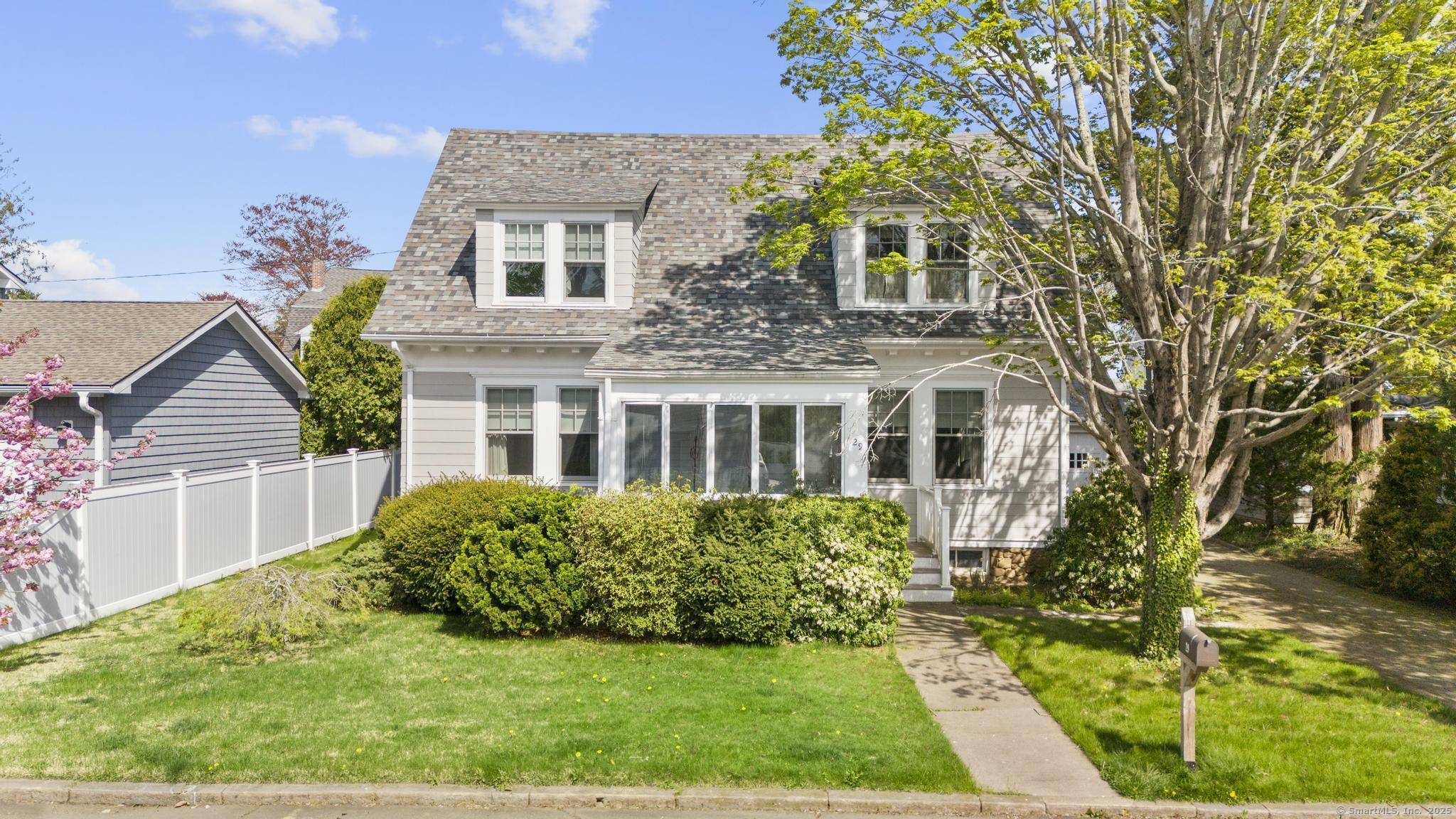 Property Photo:  29 Crescent Bluff Avenue  CT 06405 