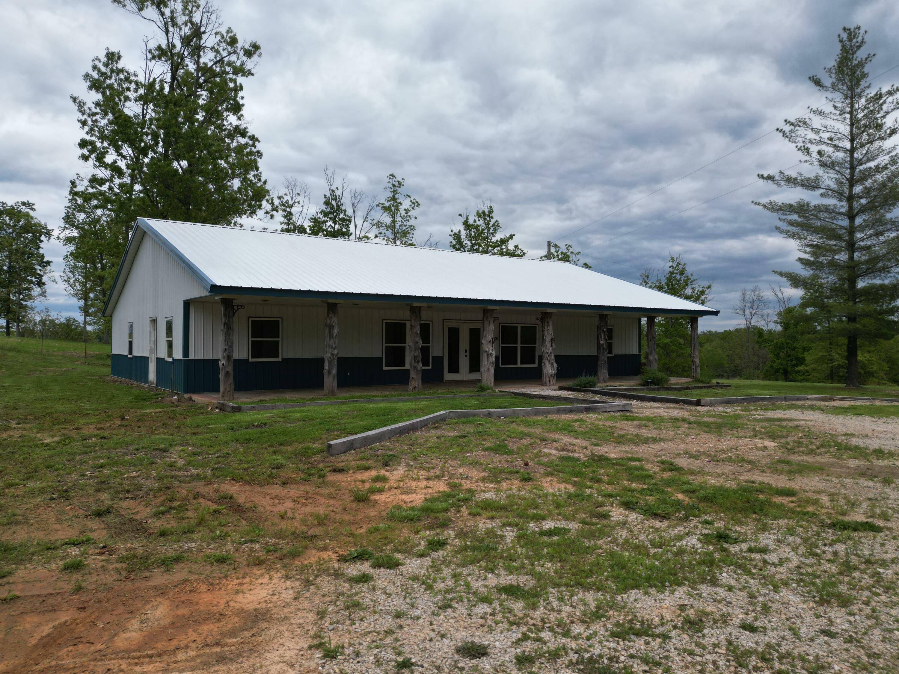 8065 Gourley Road  Mountain Grove MO 65711 photo