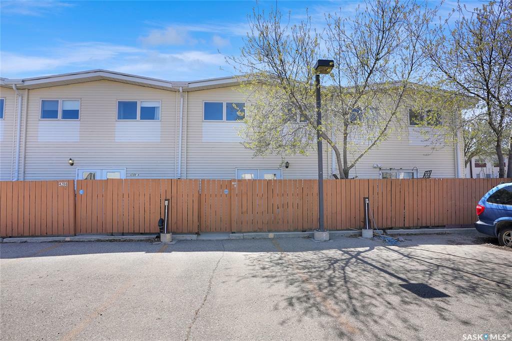 Photo de la propriété: 4208 Castle Road J SK S4S 4W1
